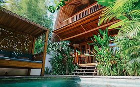 Nest Uluwatu - Eco Boutique Villa